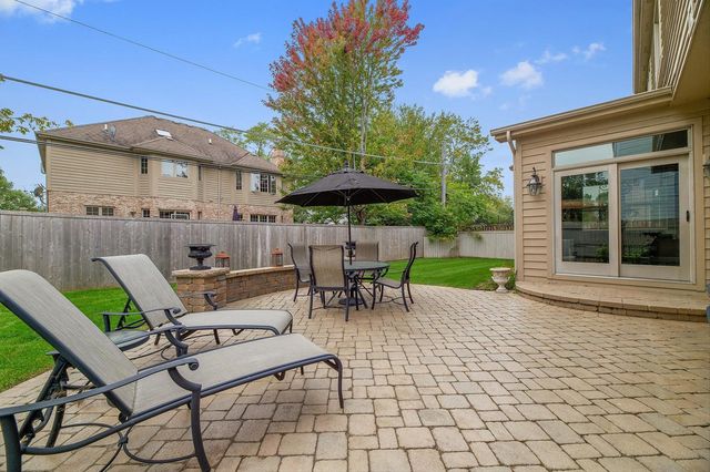 602 S Sunnyside Avenue, Elmhurst, IL 60126