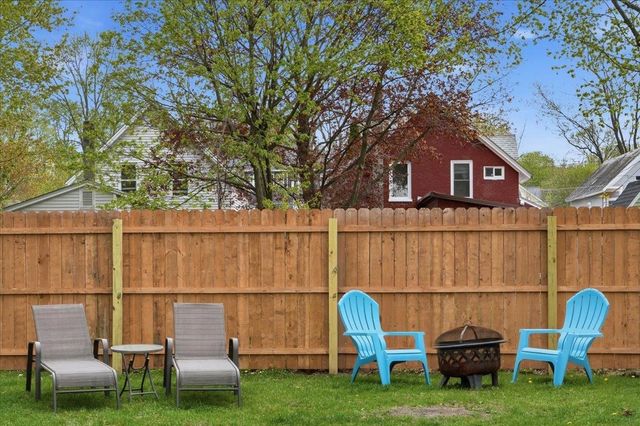 9 West St Apt B, Winooski, VT 05404