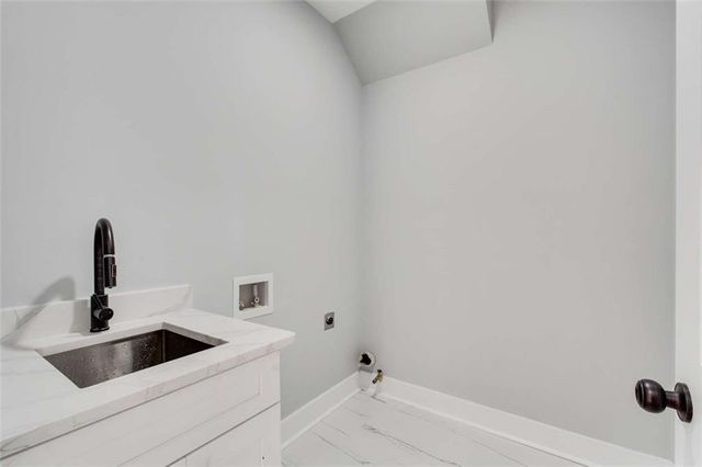 270 BOULDER Drive, Roswell, GA 30075