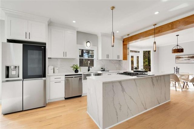 270 BOULDER Drive, Roswell, GA 30075