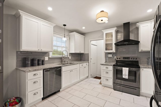 555 Tatato Trail, Frankfort, KY 40601
