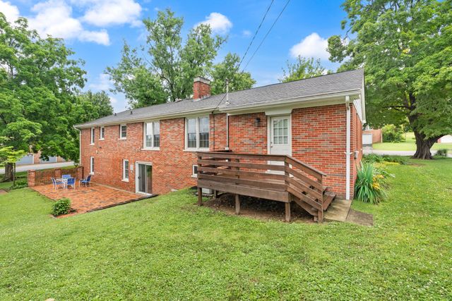 555 Tatato Trail, Frankfort, KY 40601
