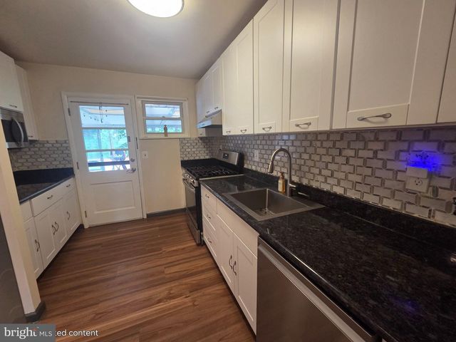 7705 KALORAMA RD, Annandale, VA 22003