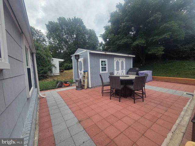 7705 KALORAMA RD, Annandale, VA 22003