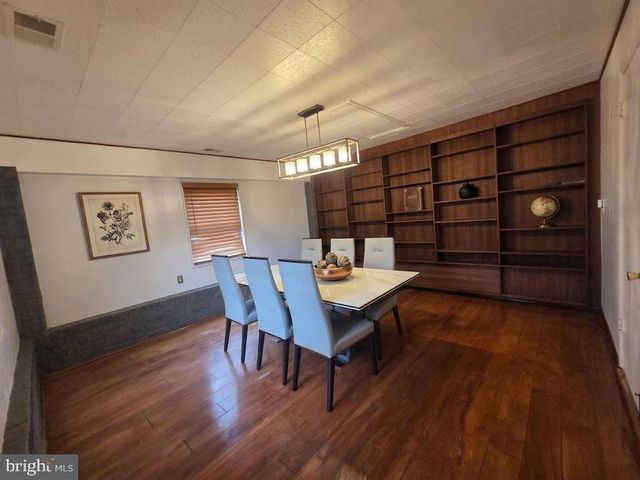 7705 KALORAMA RD, Annandale, VA 22003