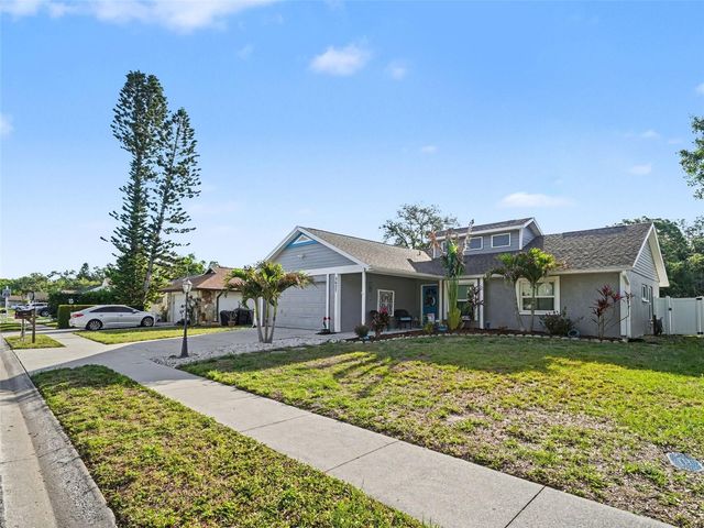 5627 35TH COURT E, Bradenton, FL 34203