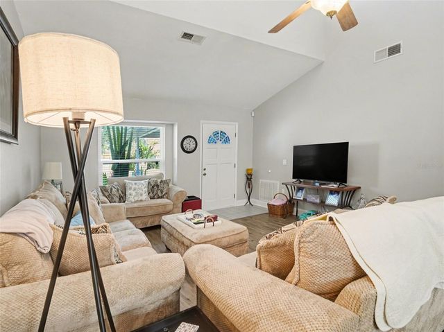 5627 35TH COURT E, Bradenton, FL 34203