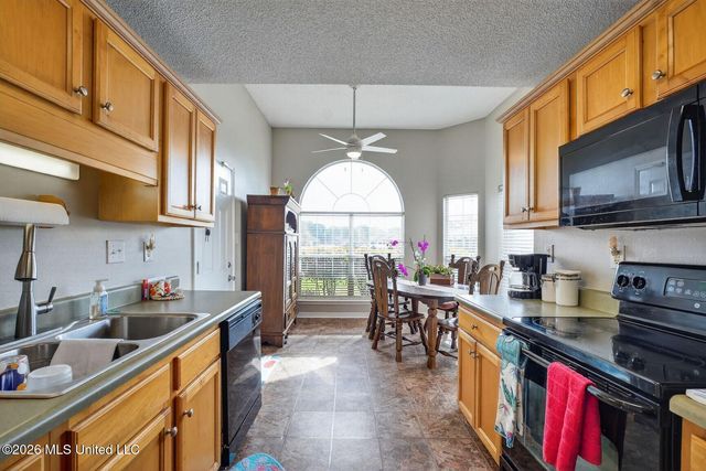 12010 Harmony Circle, Gulfport, MS 39503