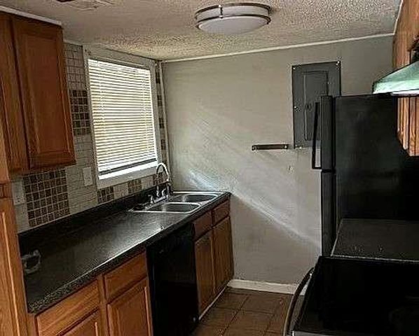 1150 Rankin Street M7, Stone Mountain, GA 30083