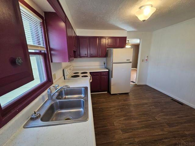 825 Prospect Street, Lamont, IA 50650