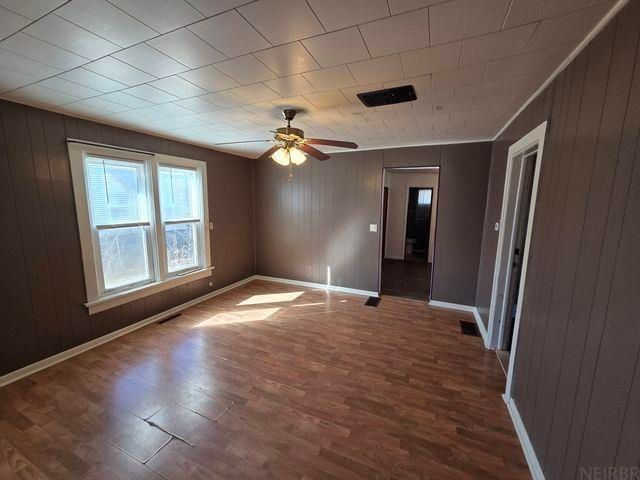 825 Prospect Street, Lamont, IA 50650