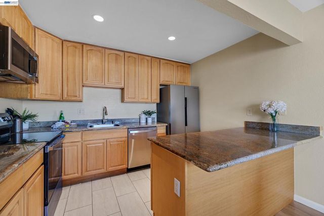 1029 Cheryl Ann Cir 67, Hayward, CA 94544