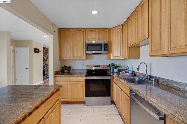 1029 Cheryl Ann Cir 67, Hayward, CA 94544
