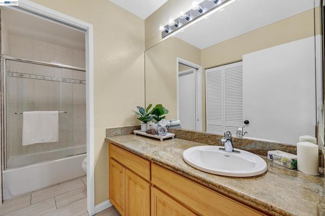 1029 Cheryl Ann Cir 67, Hayward, CA 94544