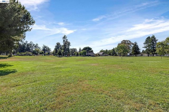1029 Cheryl Ann Cir 67, Hayward, CA 94544