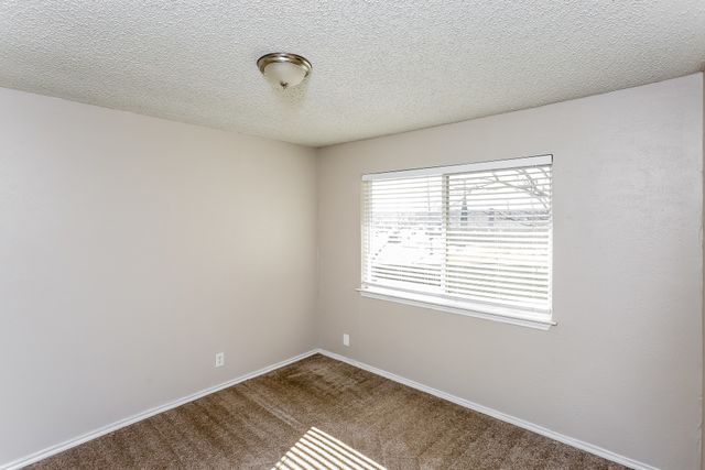 1400 Thackery Drive, Arlington, TX 76018