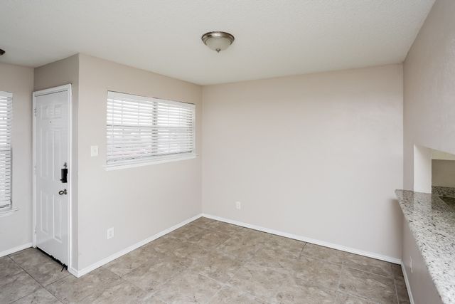 1400 Thackery Drive, Arlington, TX 76018