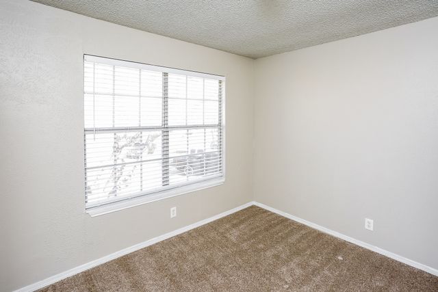 1400 Thackery Drive, Arlington, TX 76018