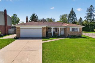 42159 Mac Rae Drive, Sterling Heights, MI 48313