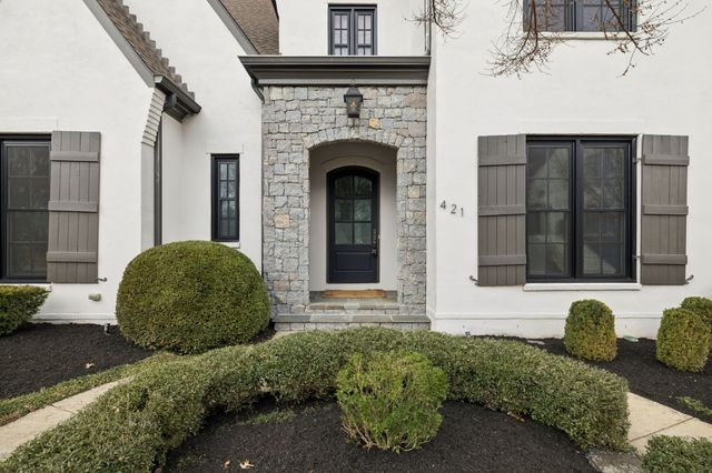 421 Glen West Dr, Nashville, TN 37215