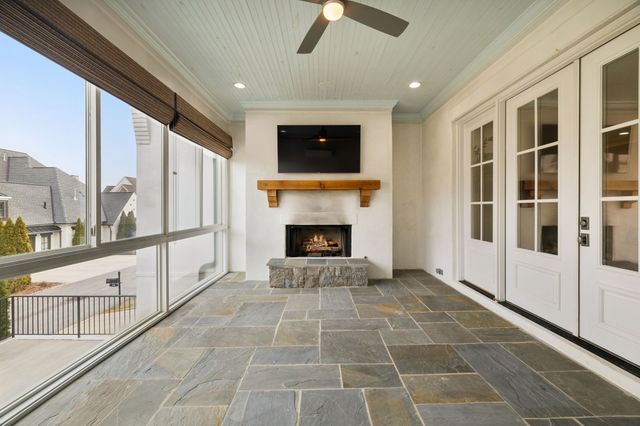 421 Glen West Dr, Nashville, TN 37215