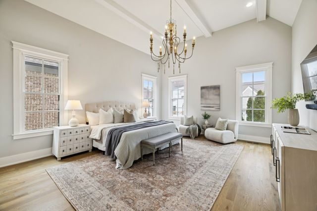 421 Glen West Dr, Nashville, TN 37215