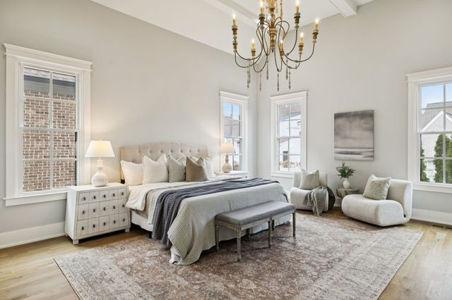 421 Glen West Dr, Nashville, TN 37215