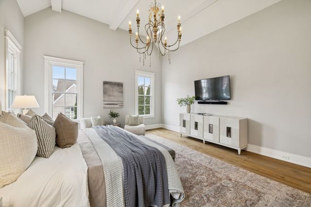 421 Glen West Dr, Nashville, TN 37215