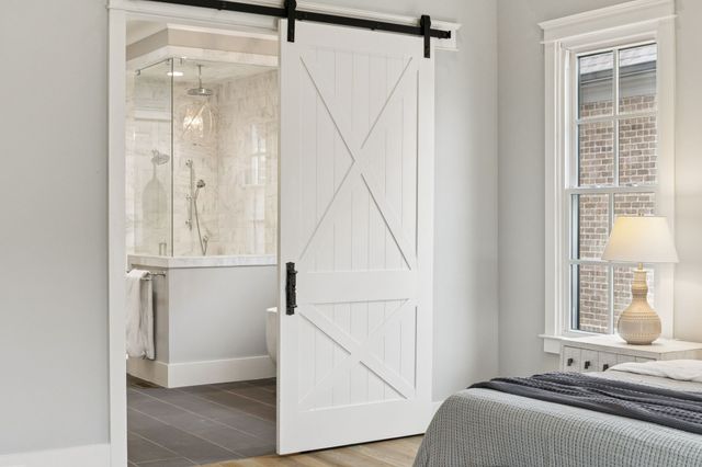 421 Glen West Dr, Nashville, TN 37215