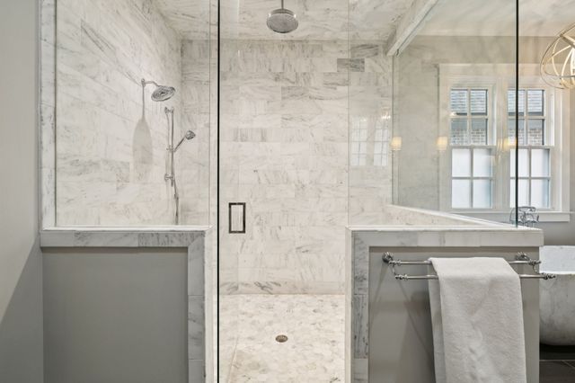 421 Glen West Dr, Nashville, TN 37215