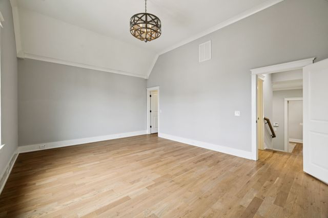 421 Glen West Dr, Nashville, TN 37215