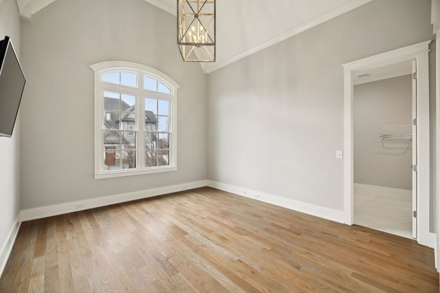 421 Glen West Dr, Nashville, TN 37215