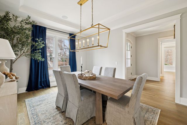 421 Glen West Dr, Nashville, TN 37215