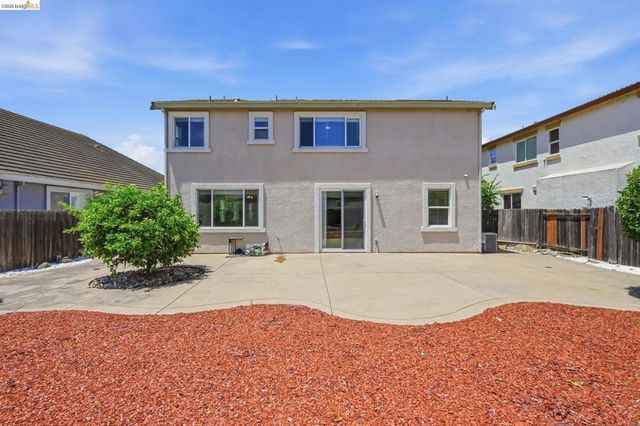 74 Vella Cir, Oakley, CA 94561