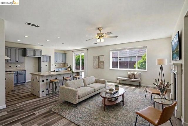 74 Vella Cir, Oakley, CA 94561