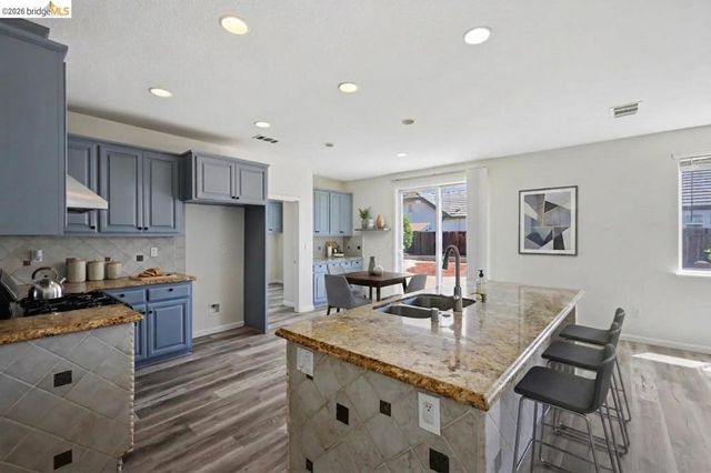 74 Vella Cir, Oakley, CA 94561