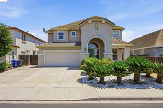 74 Vella Cir, Oakley, CA 94561