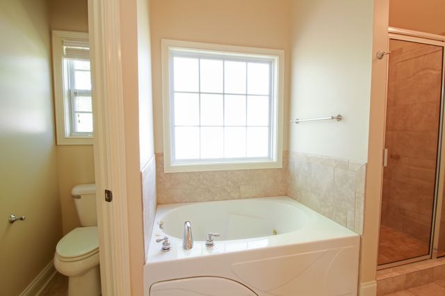 3695 Prestwicke Place, Adams, TN 37010