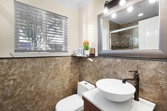 11611 Burlwood Drive, Houston, TX 77089
