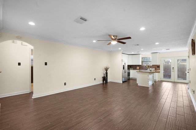 11611 Burlwood Drive, Houston, TX 77089