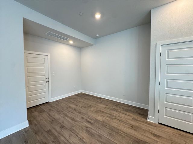 3000 Chisholm Trail RD 20, Round Rock, TX 78681