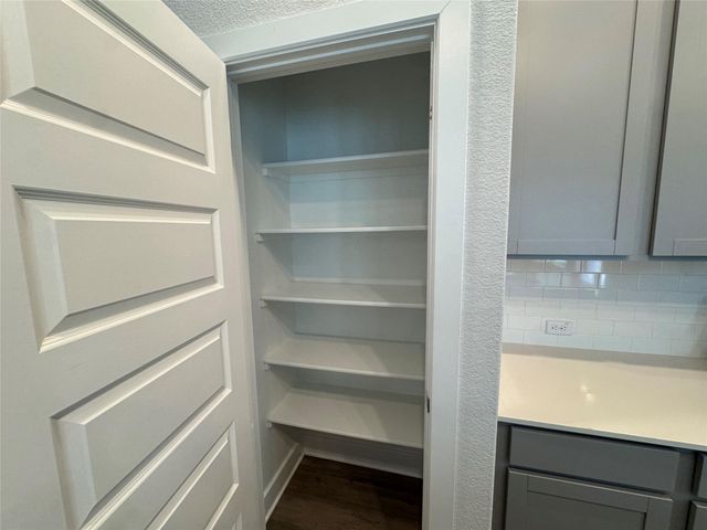 3000 Chisholm Trail RD 20, Round Rock, TX 78681