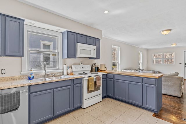 900 S Missouri Avenue, Springfield, MO 65806