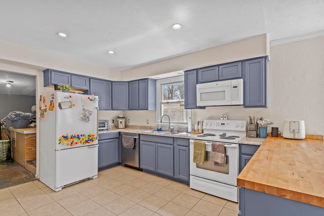 900 S Missouri Avenue, Springfield, MO 65806