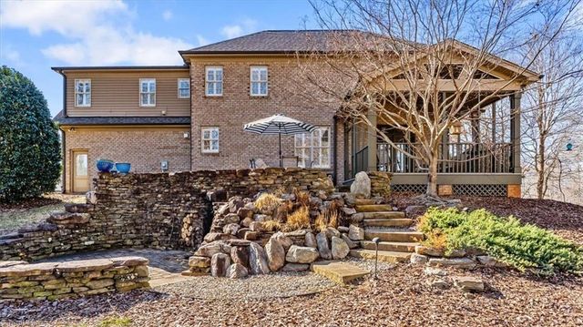 6814 Trace Drive, Browns Summit, NC 27214