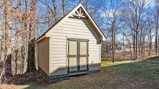 6814 Trace Drive, Browns Summit, NC 27214