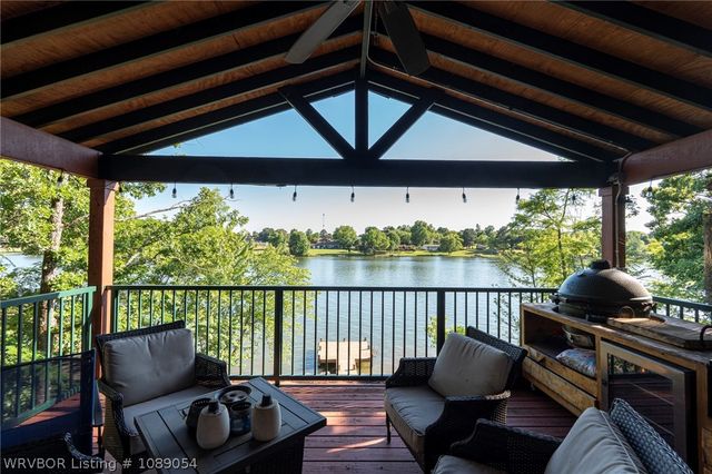2511 Lakeside Drive, Greenwood, AR 72936
