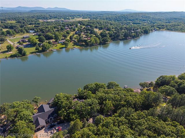 2511 Lakeside Drive, Greenwood, AR 72936