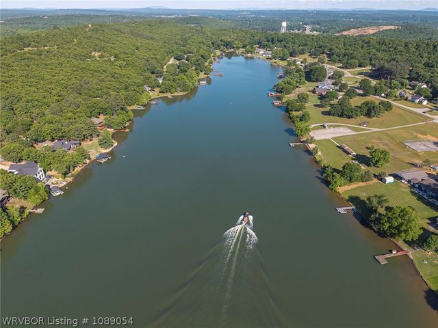 2511 Lakeside Drive, Greenwood, AR 72936