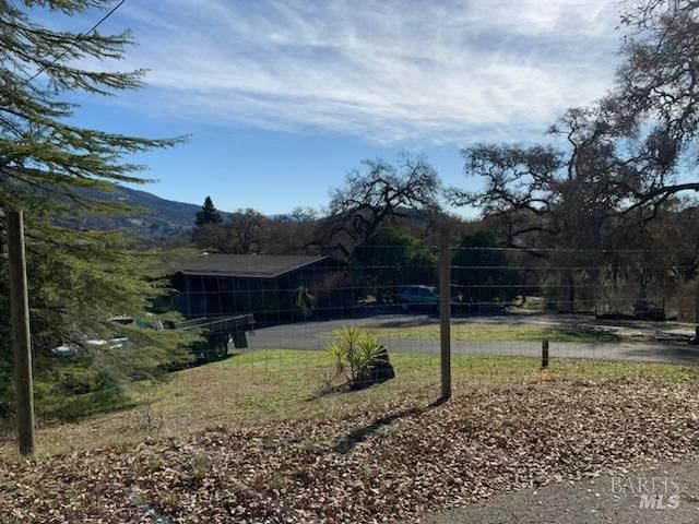 321 Sanel Dr, Ukiah, CA 95482